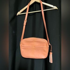 Peach Sonoma Purse with a white and peach tassel